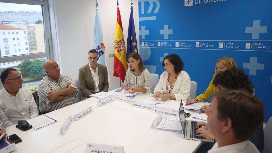 La directora xeral de Mobilidade interviene en la reunión del martes. | Iago López / Roller Agencia