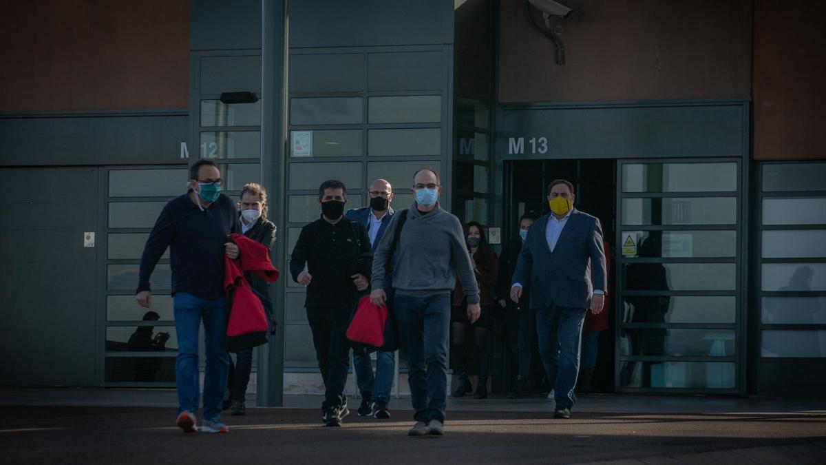 Salida de la cárcel de los presos del procés con la concesión del tercer grado.