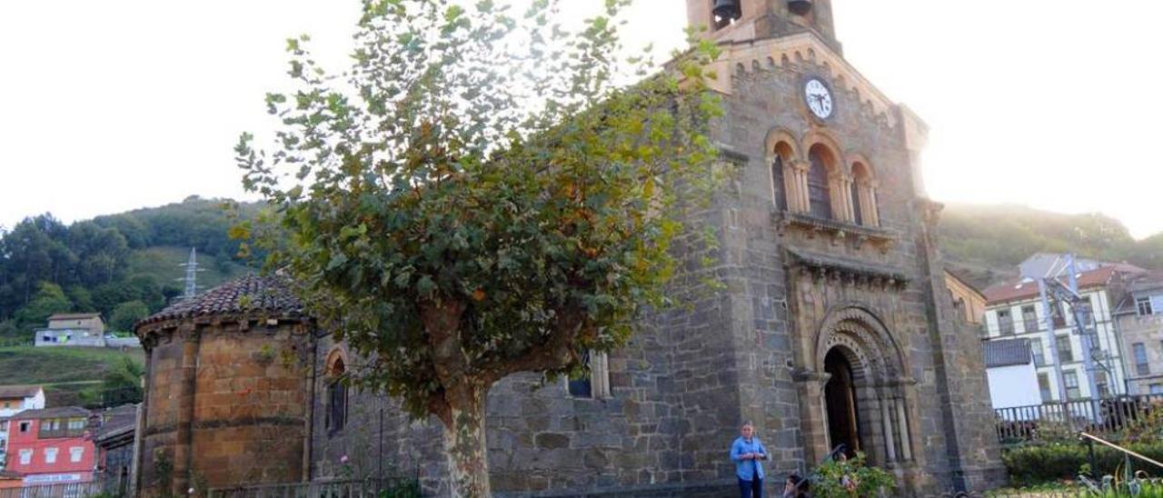 La iglesia de Santa Eulalia de Ujo.