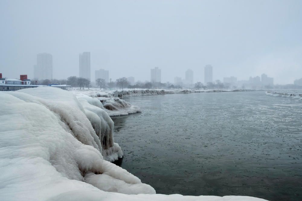 El llac Michigan, glaçat