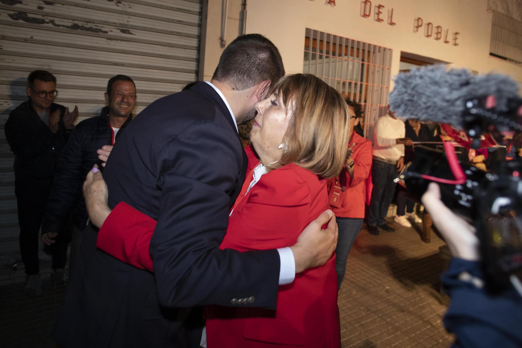 La celebración de la victoria del PSPV-PSOE de Gandia en la Casa del Poble