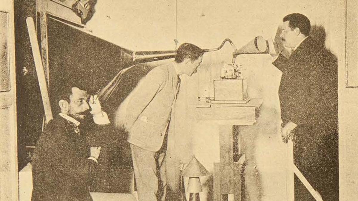 El gabinet fonogràfic de Puerto i Novella.