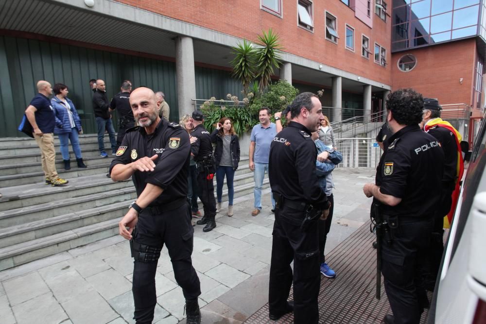 Los policías destinados en Cataluña llegan a Gijón