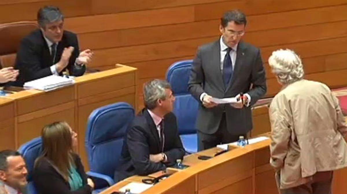 Beiras sencara amb Feijóo en una bronca sessió del Parlament gallec