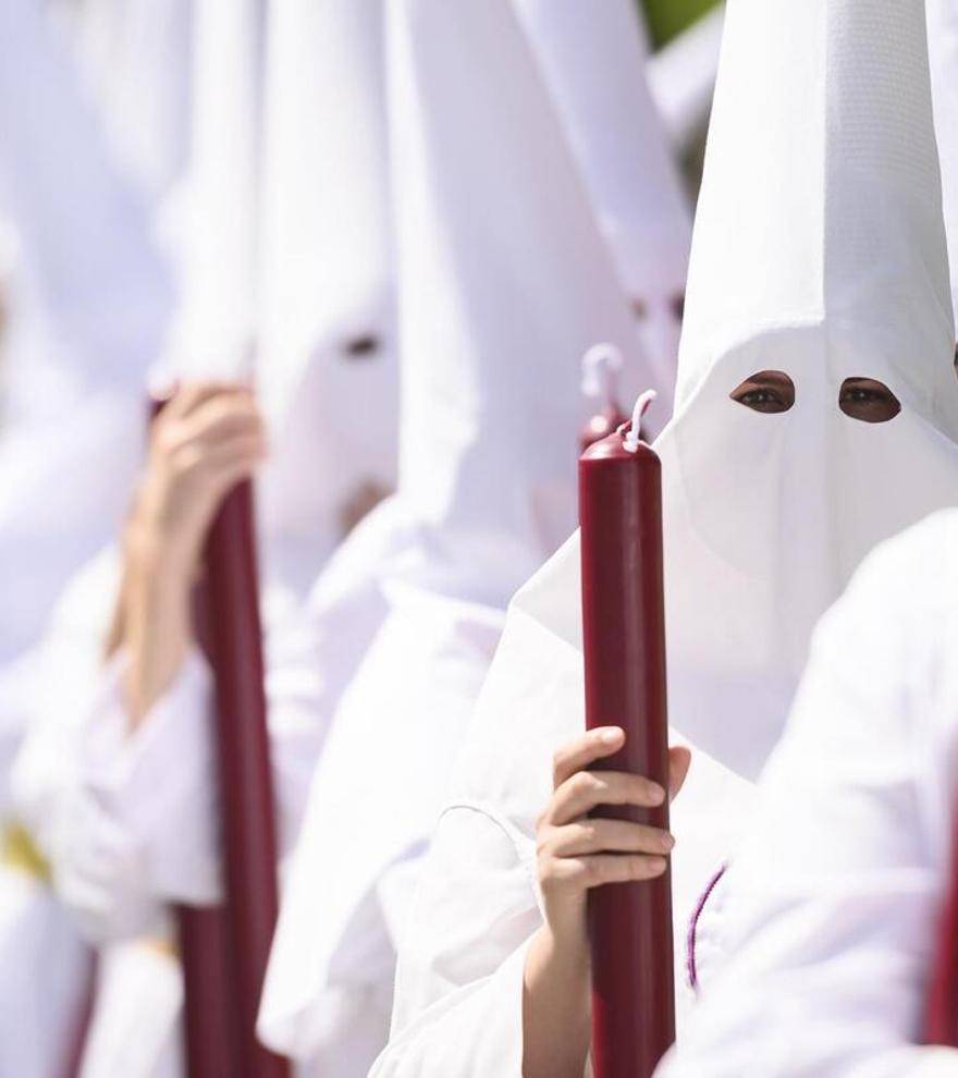 Consejos de los podólogos para los cofrades: cómo cuidar los pies esta Semana Santa