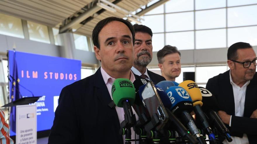 Declaraciones de Pérez Llorca en Alicante sobre la PAU y las negociaciones con los docentes
