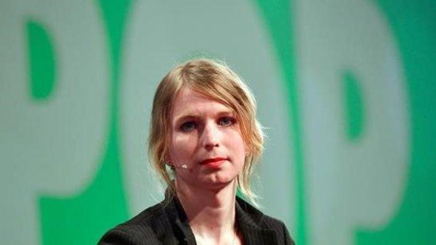 Chelsea Manning intenta quitarse la vida por tercera vez