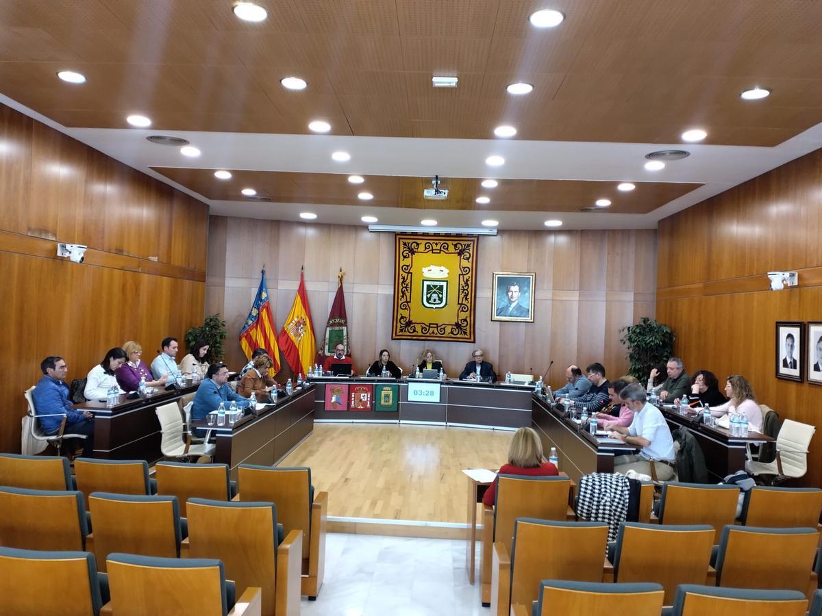 El pleno celebrado en Calp este jueves.
