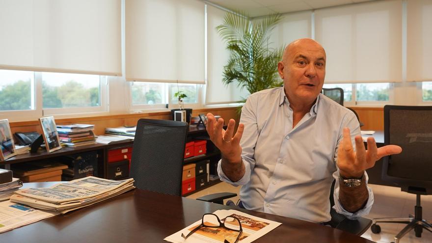 Bidones de arena en los que se ocutaba el hachís de la red narco briánica desmantelada