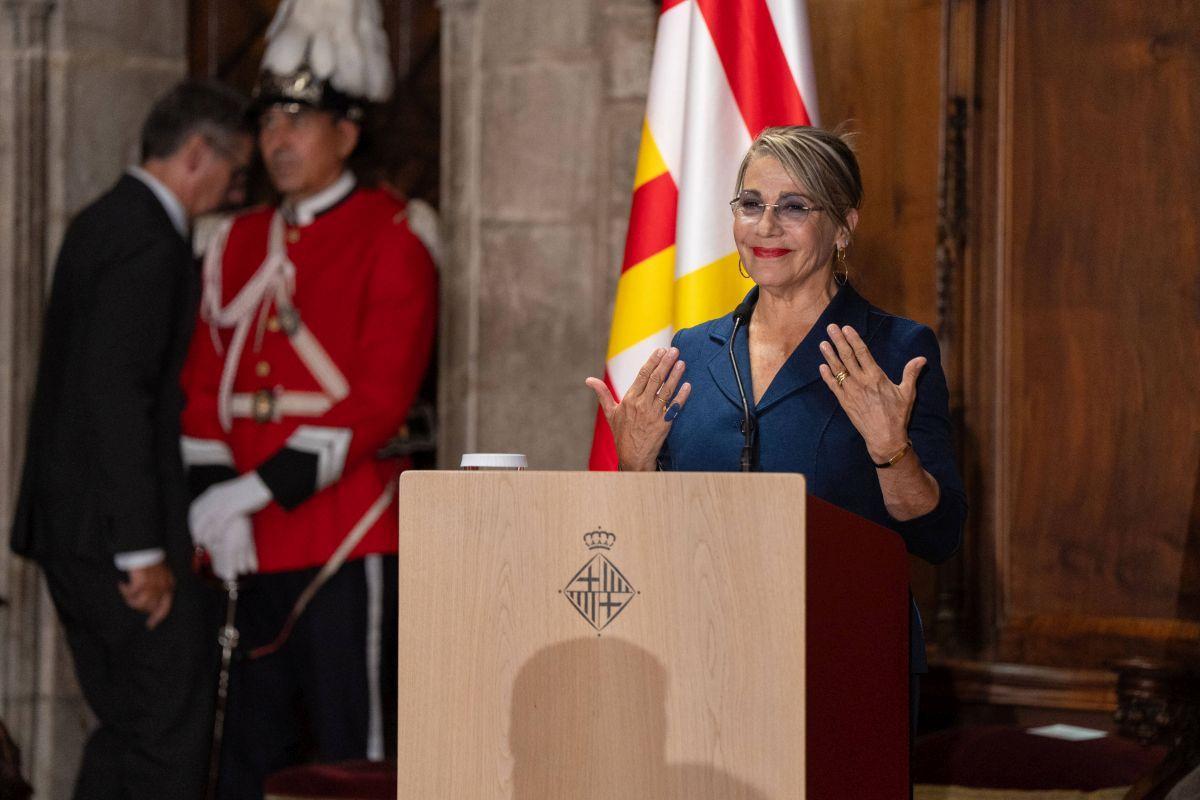 Emma Vilarasau, pregonera de la Mercè, da comienzo a la fiesta