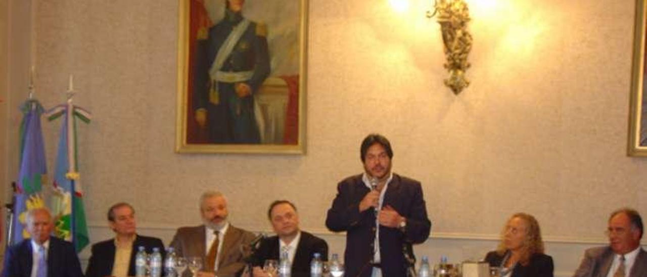 Jesús Otero durante la recepción en Campana en 2007.