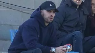 Piqué saca de nuevo la manita... ¡en el día del Clásico!