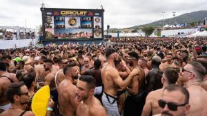 Llenazo a mediodía en el Circuit Festival de Barcelona, que ha reunido a más de 12.000 personas.