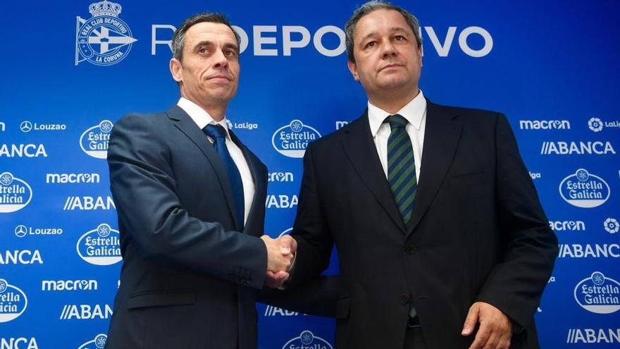 Tino Fernández presenta a Carmelo del Pozo, nuevo director deportivo.