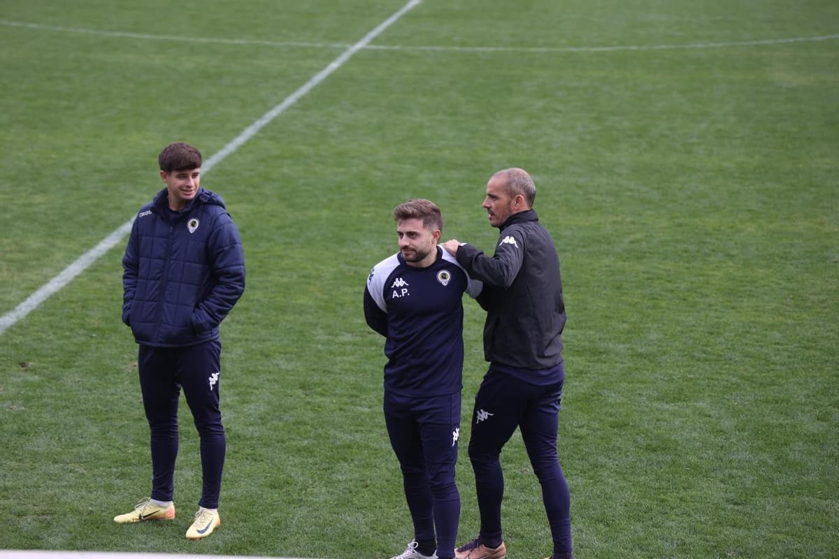 Así ha sido el entrenamiento de puertas abiertas del Hércules CF Así ha sido el entrenamiento de puertas abiertas del Hércules CF