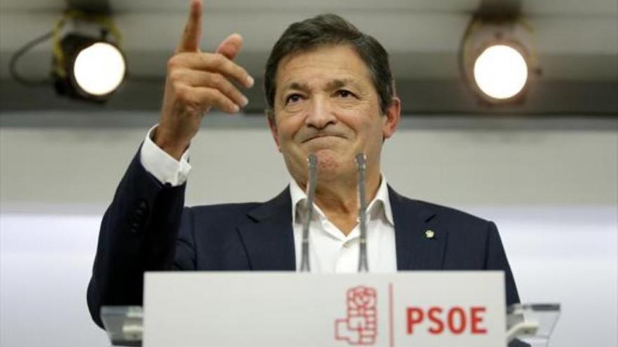Javier Fernández renuncia a ser cabeza de lista del PSOE en las autonómicas de Asturias