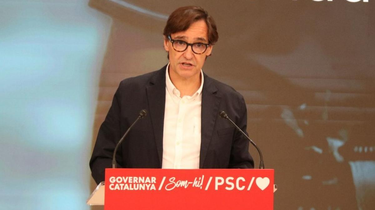 El líder del PSC, Salvador Illa, durante su intervención en el consell nacional celebrado en Terrassa.