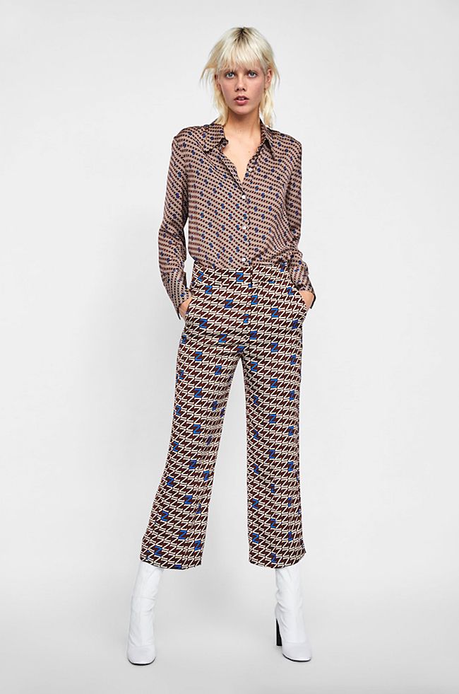 Conjunto formado por camisa y pantalón de Zara