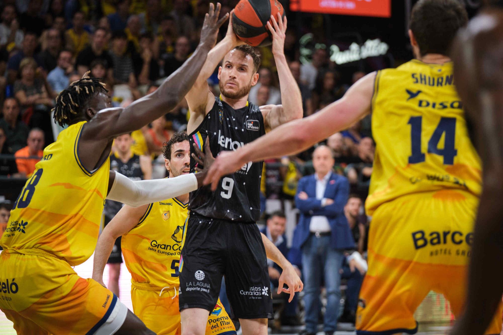 Derbi canario de baloncesto entre el Lenovo Tenerife y el Gran Canaria