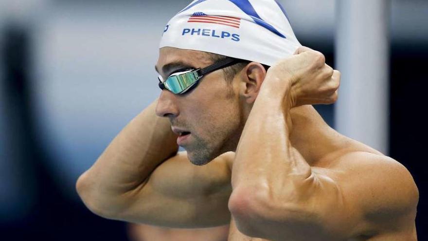 Michael Phelps en el entrenamiento estadounidense en el estadio acuático del parque olímpico.