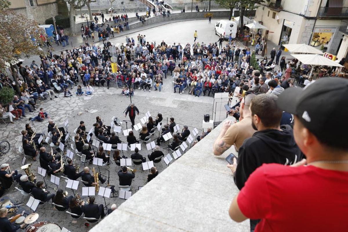 La Girona Banda Band actua a Sant Feliu La Girona Banda Band actua a Sant Feliu
