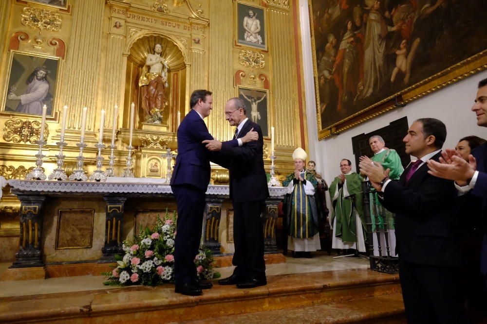 Medalla de Oro de la Agrupación para De la Torre