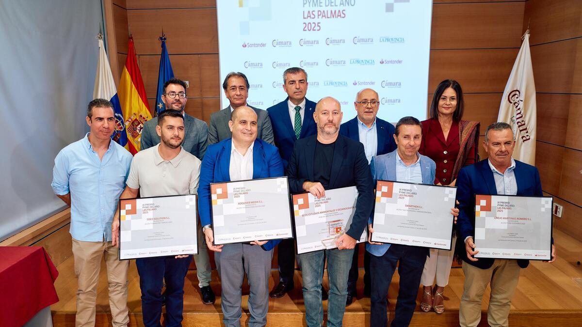 Momento de la entrega en Las Palmas del Premio Pyme del Año 2025.