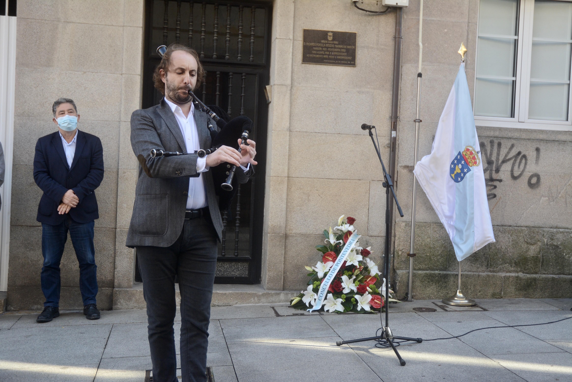 Ponevedra homenajea al gaiteiro Ricardo Portela