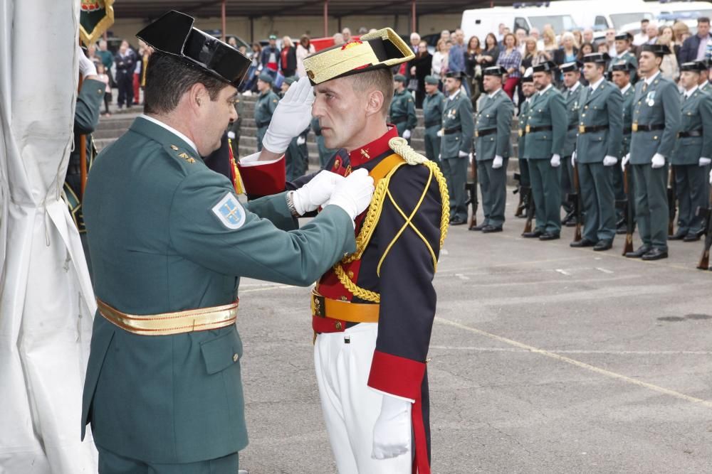 Fiesta de la Guardia Civil el día de su patrona en Gijón