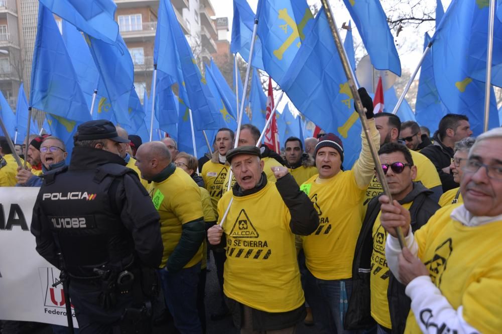 Manifestación de trabajadores de Alcoa en Madrid