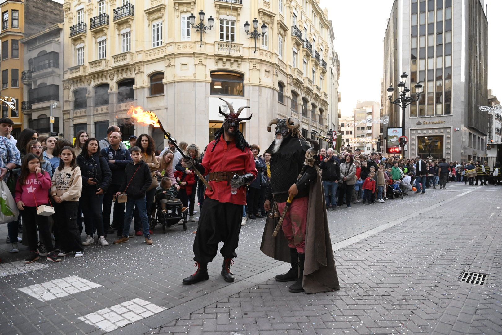 Desfile de collas y carros