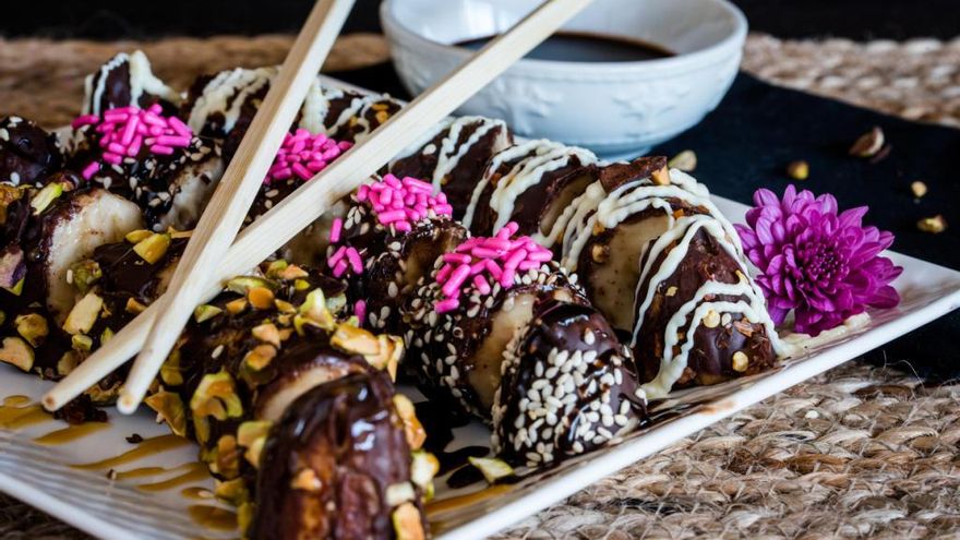 Sushi de crema de cacao y plátano