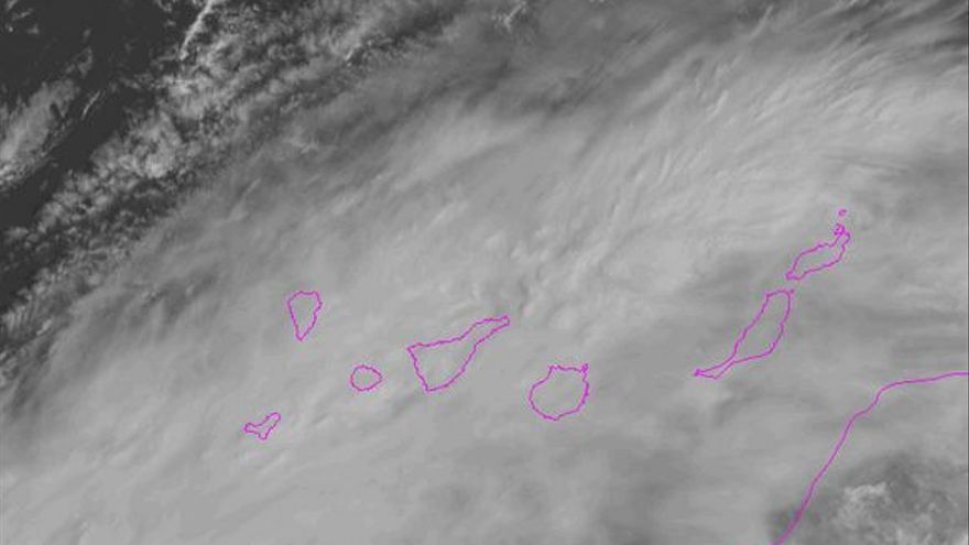 Canarias cubierta de nubes este sábado, 24 de septiembre, por la mañana.