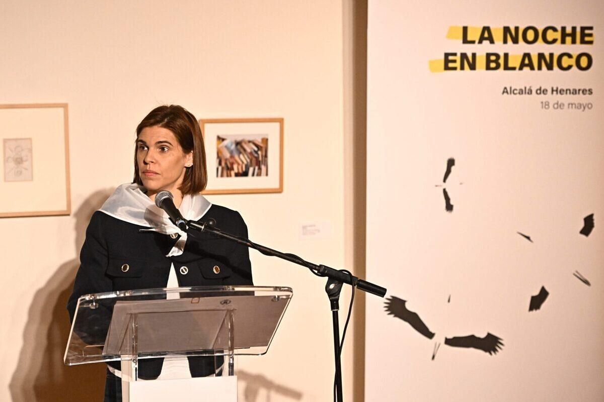 La alcadesa de Alcalá de Henares, Judith Piquet, en el acto de presentación de la Noche en Blanco.