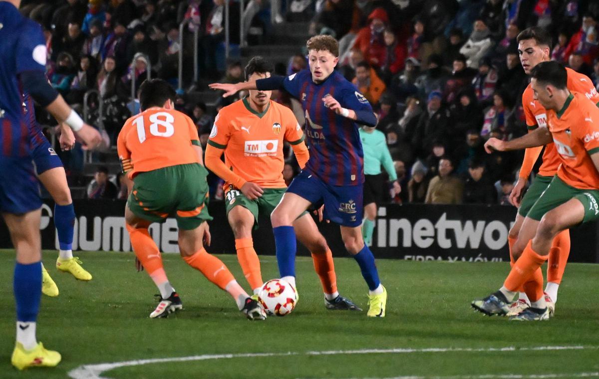 El Eldense cae eliminado de la Copa del Rey frente al Valencia (0-2)