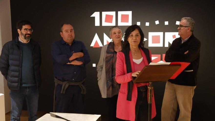 Inauguración de la exposición "Centenario Amador (1926-2026)" en el Museo Casa Natal de Jovellanos.