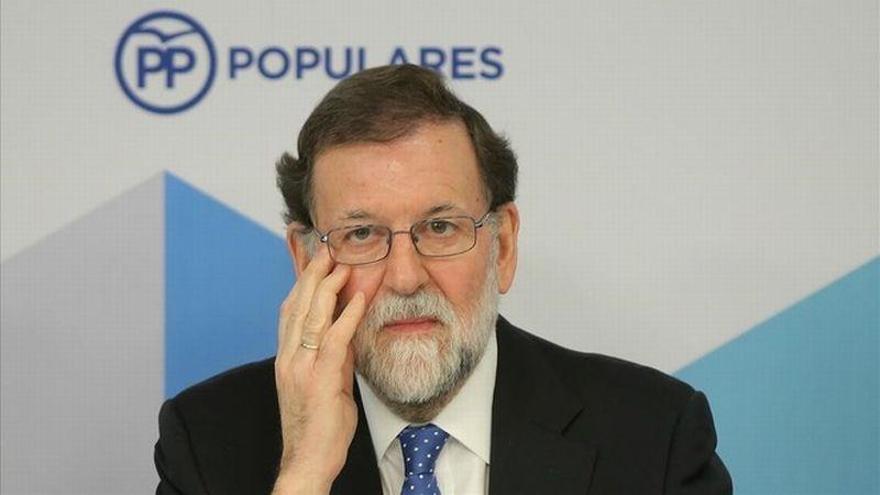 Rajoy ofrece diálogo &quot;abierto y realista&quot; a nuevo Govern y siempre dentro ley