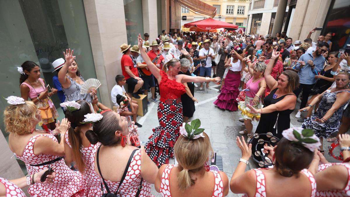 Primer Día De La Feria De Málaga 2022 Sábado 13 De Agosto El Centro Se Engalana Para Un Primer 9130