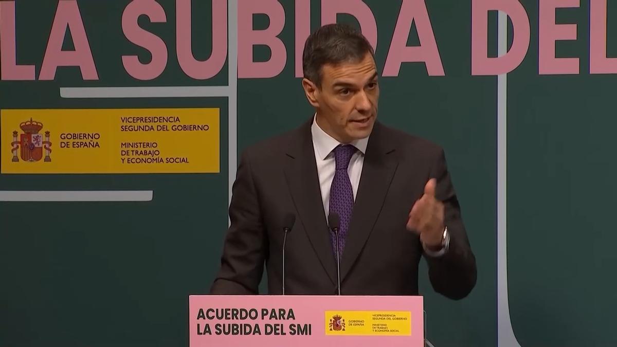 Díaz firma con CCOO y UGT el alza del SMI para 2026 y llama a las empresas a subir sueldos