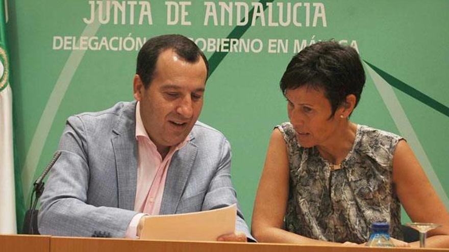 José Luis Ruiz Espejo compareció ayer junto a Marta Rueda.