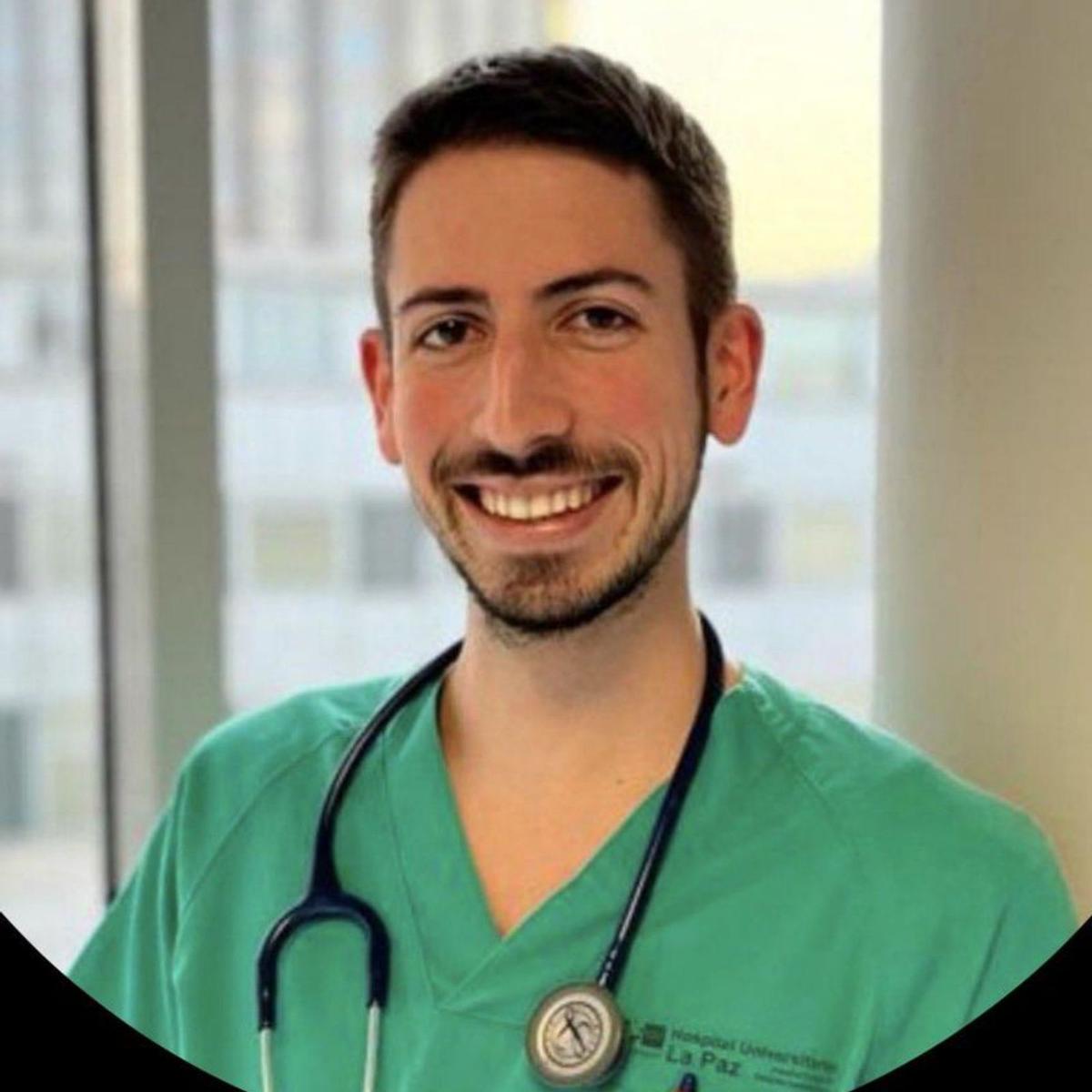 Adeu a un metge de "somriure etern"