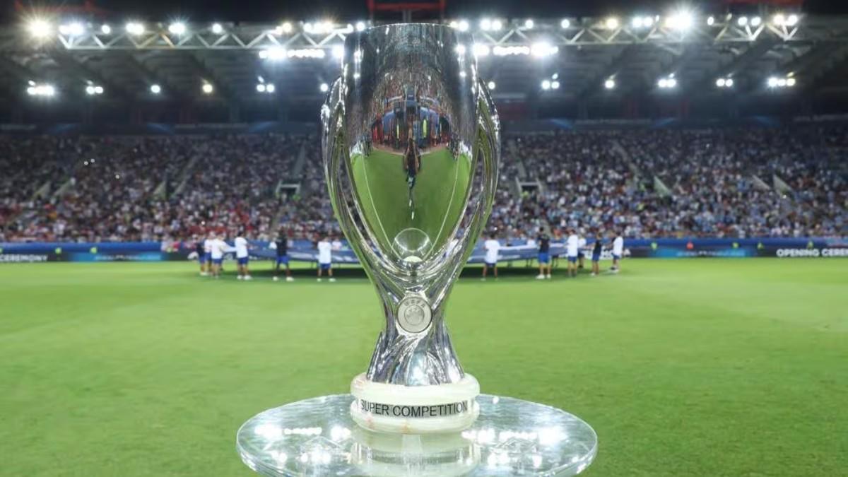 Imagen del trofeo de la Supercopa de Europa