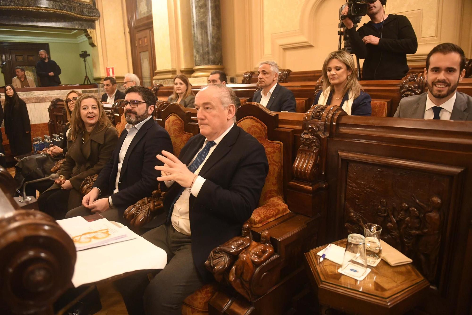 Pleno en A Coruña: Núñez Centella y Rosa Otero, hijos honrados de A Coruña por su apoyo a la ciencia y a la igualdad social