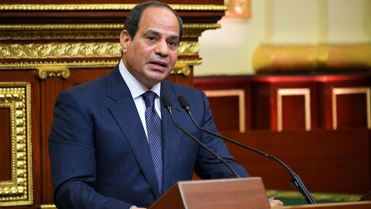 Abdel Fattah al-Sisi hablando después de su juramento para un segundo mandato presidencial durante una ceremonia en El Cairo Egipto 02 de junio de 2018.