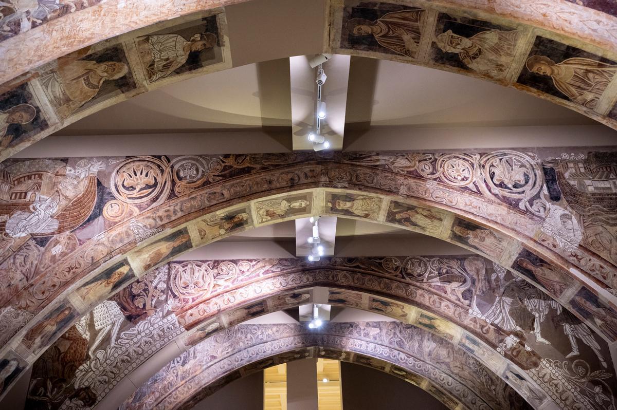 Pinturas de Sijena en las salas de arte románico en el MNAC