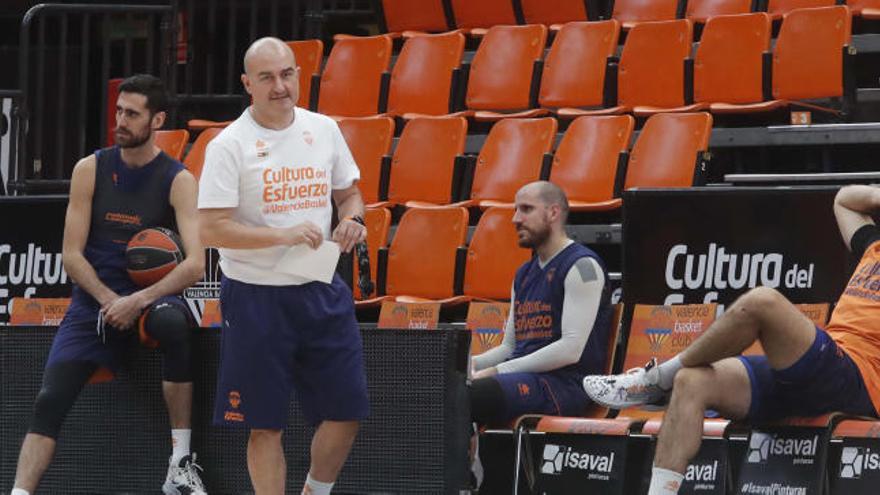 Ponsarnau, durante un entrenamiento en La Fonteta.