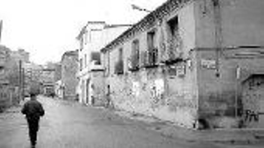 Reclaman más equipamientos para los ancianos