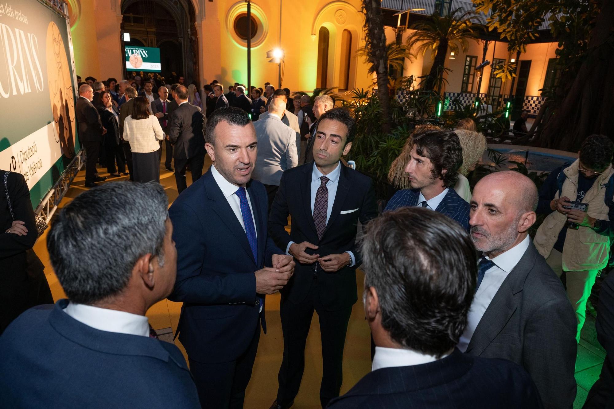La gala de los premios taurinos de la Diputación de Valencia con Roca Rey, en imágenes