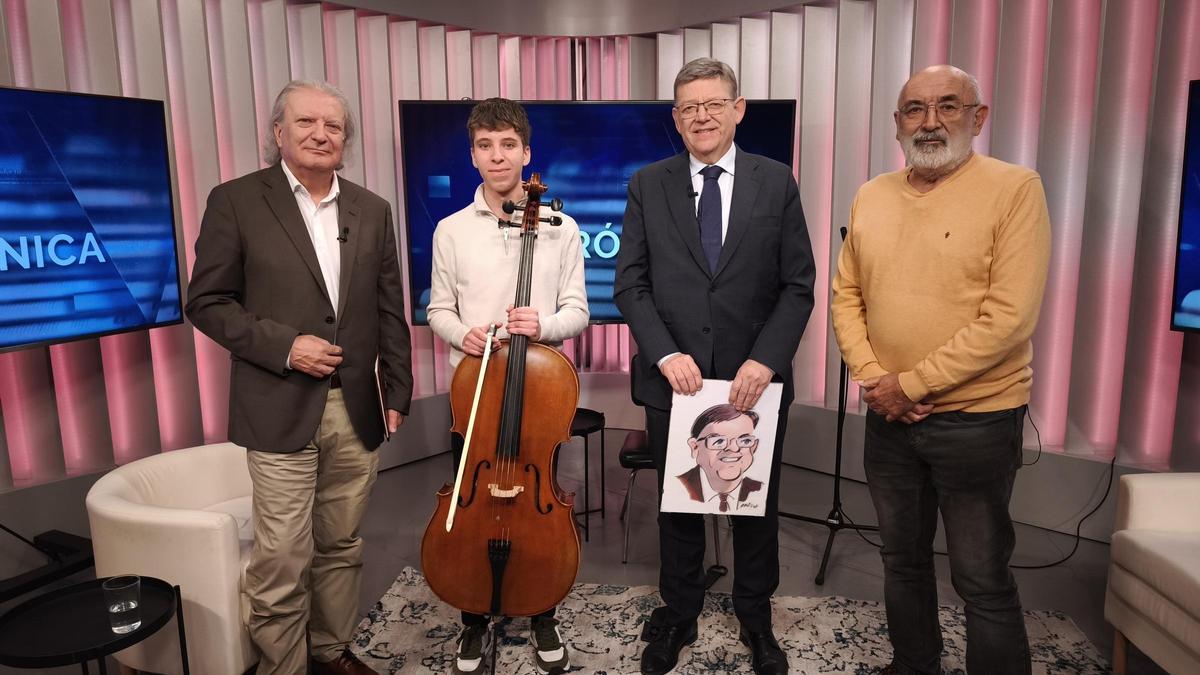 Gerardo Muñoz, Álex Salabert,  Ximo Puig y Ortifus.