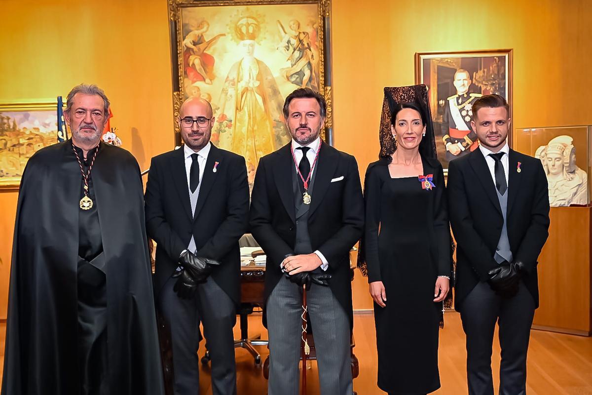 La "Trencà del Guió" pone el broche final al Viernes Santo en Elche